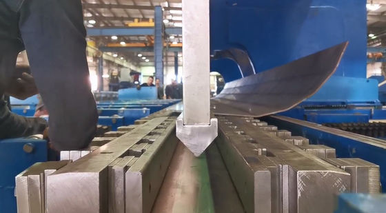 Автоматическая CNC прессовая тормозная изгибающая машина 2-WE67K-1200-6250