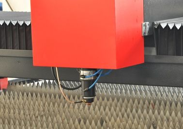 автомат для резки 1500 x 3000 лазера CNC YAG высокой точности 500W для металлического листа